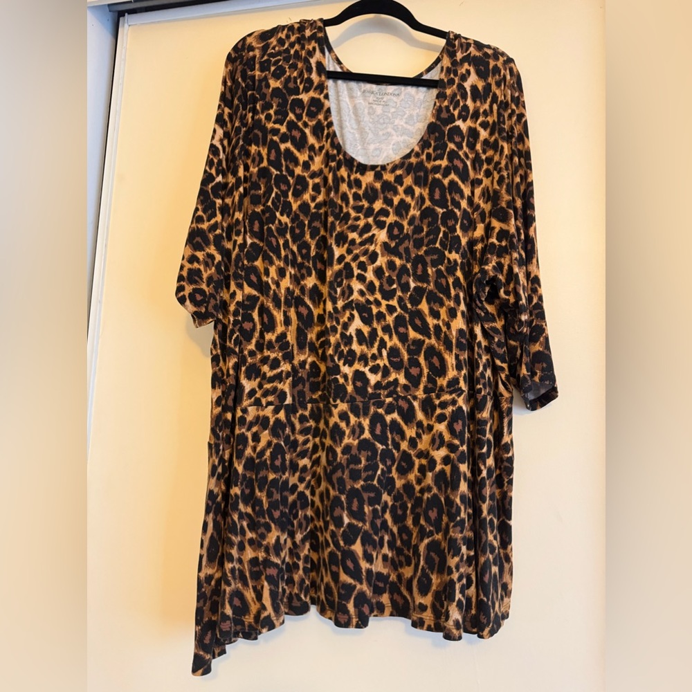 Jessica London 30/32 leopard print shirt